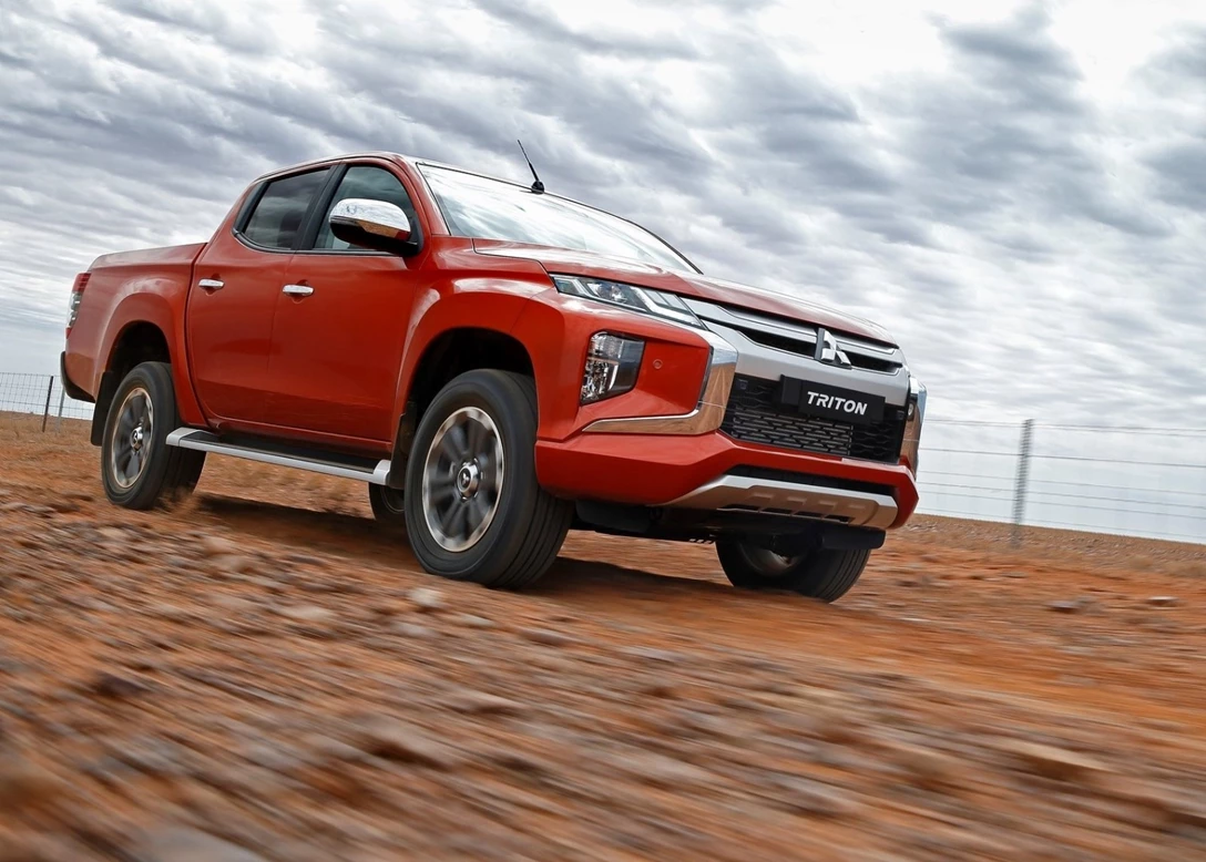 1662962-Mitsubishi-Triton-2020-01.jpg