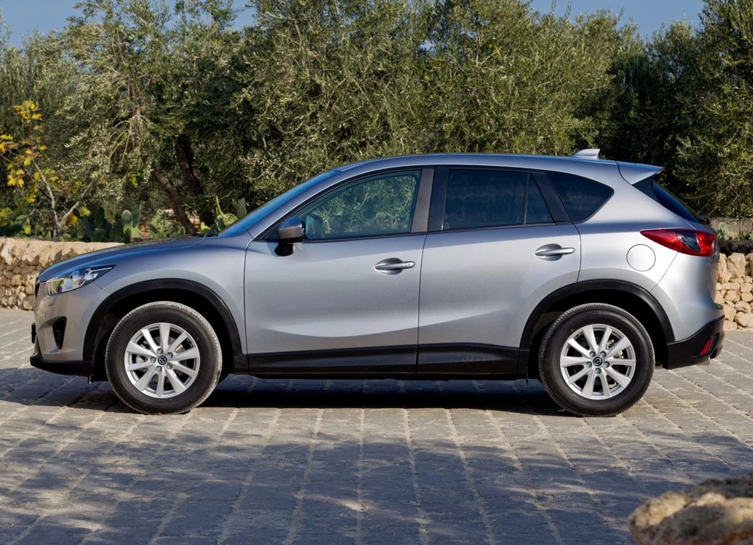 1657913-Mazda-CX-5-2012-05.jpg