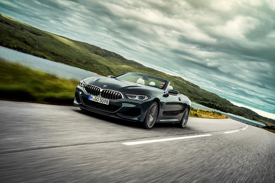 1606074-P90327622_highRes_the-new-bmw-8-series.jpg