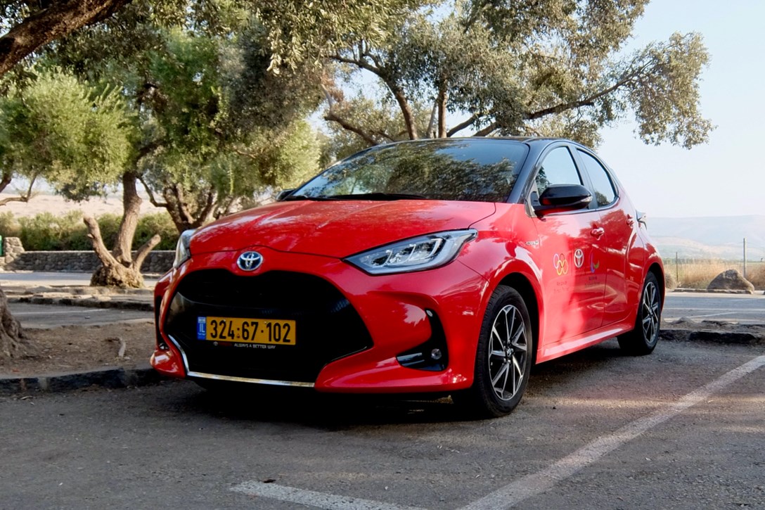 1636025-טויוטה יאריס - מבחן דרכים (היברידי, 2020) - 4.jpeg