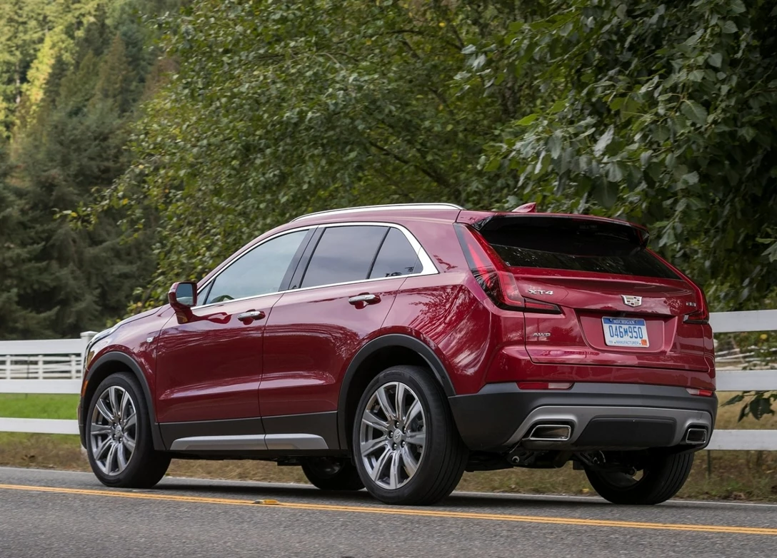 1658530-Cadillac-XT4-2019-1600-1d.jpg