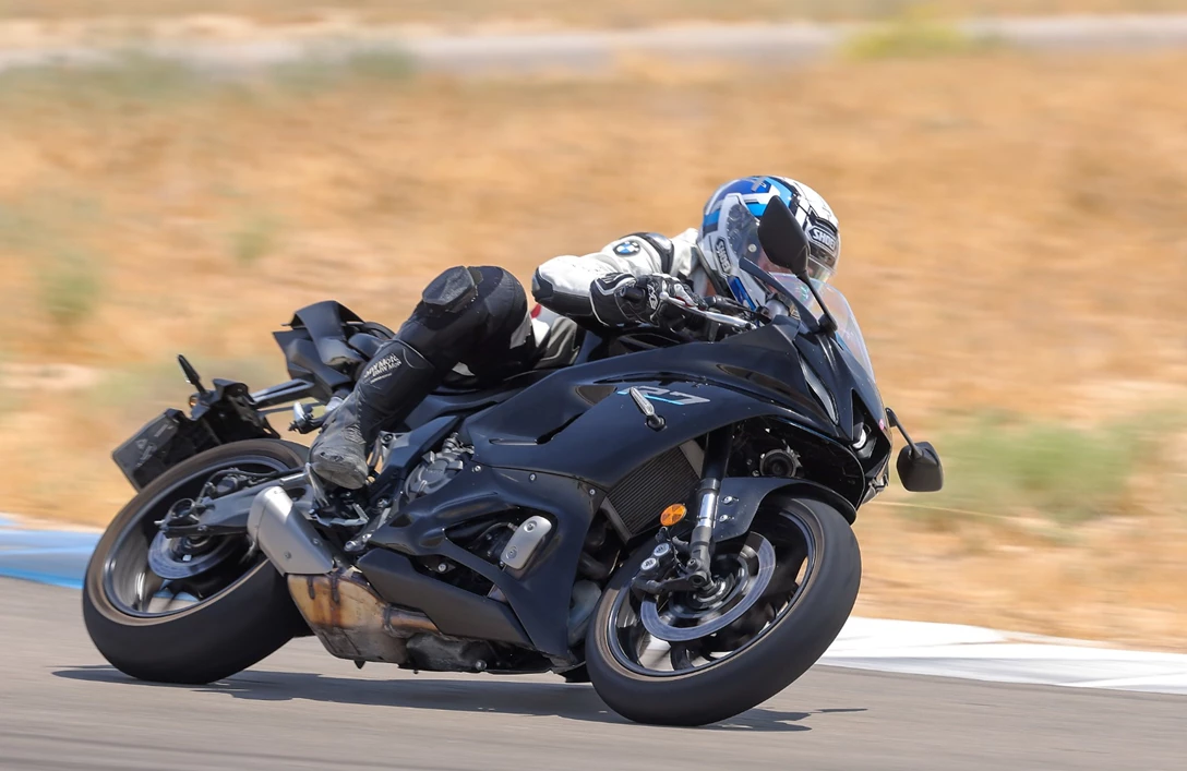 1671924-cushmaro r7 -008.jpg