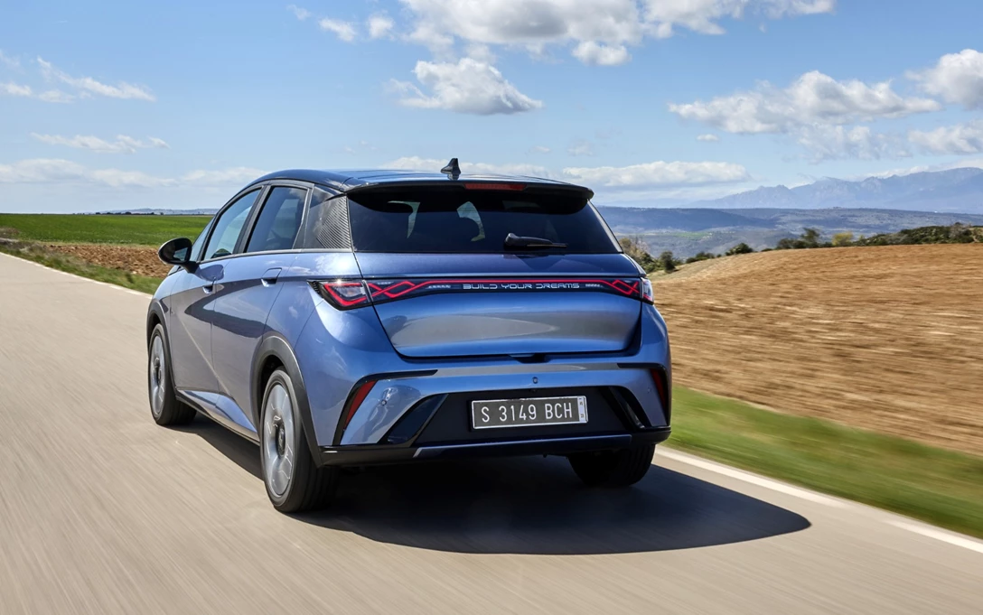 1681181-Dolphin Atlantis Grey Road 6.jpg