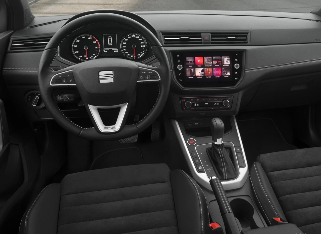 1639819-Seat-Arona-2019-06.jpg