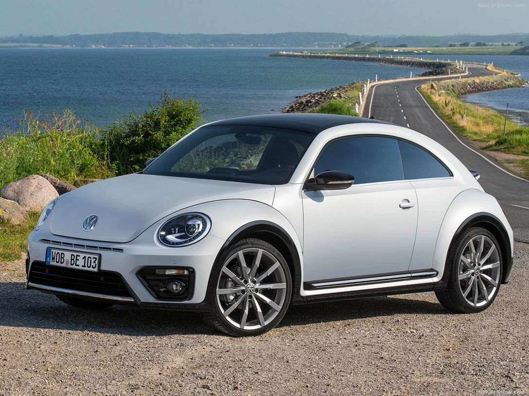 1589216-Volkswagen-Beetle 1.jpg