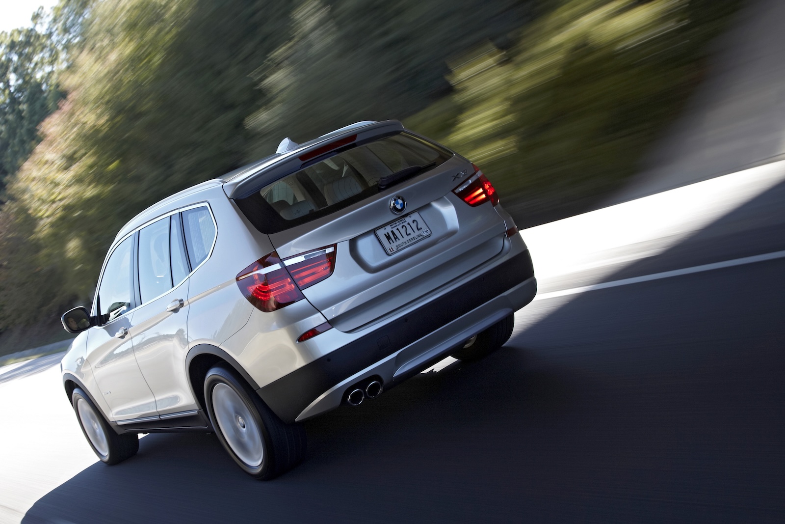 1588834-BMW-X3 25.jpeg