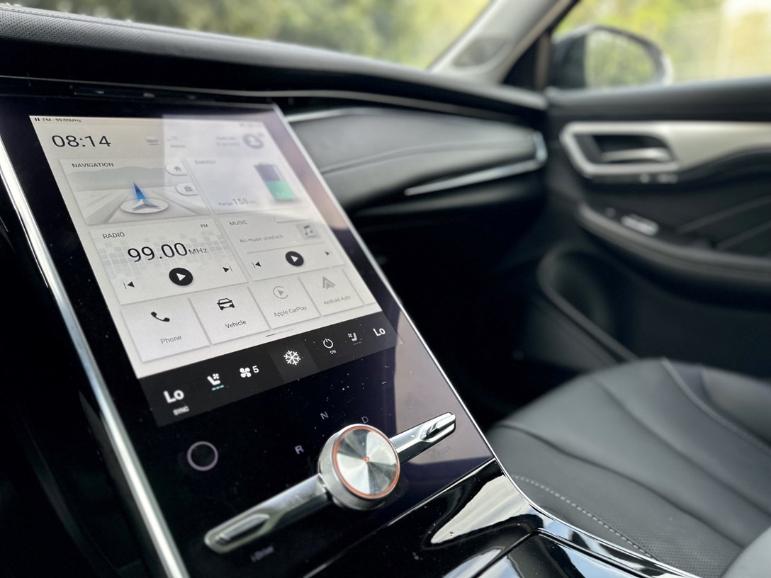 1684851-MG MR - 92-min.jpeg