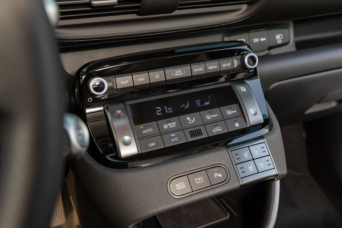 1703771-INSTER Static _59.jpg