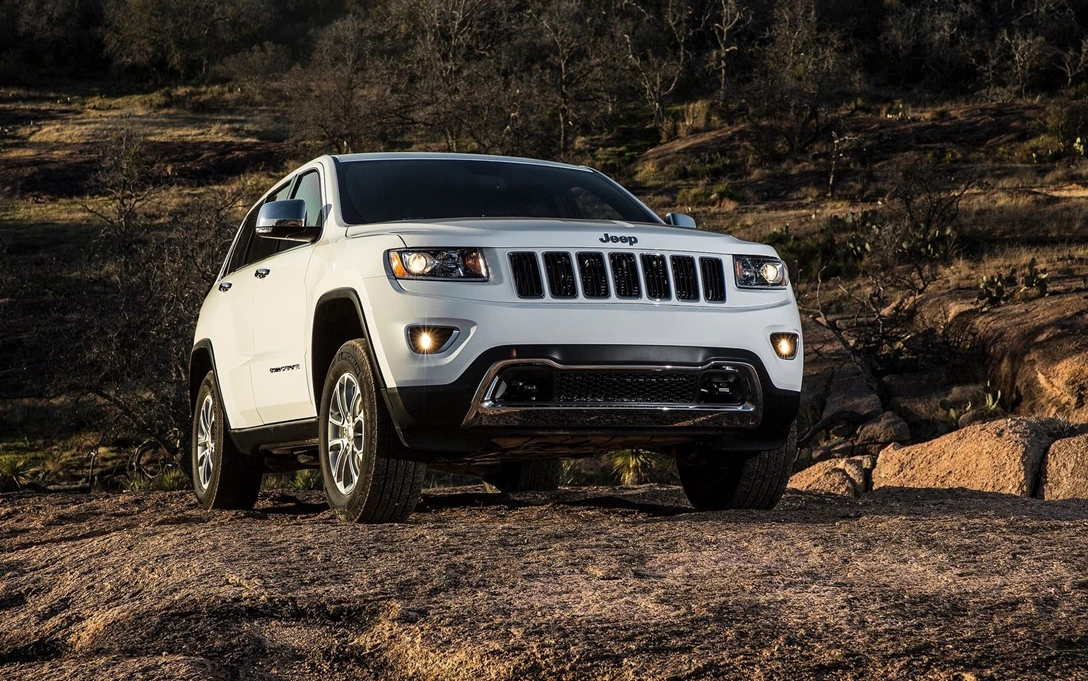 1697810-Jeep-Grand_Cherokee-2014-1600-14.jpg