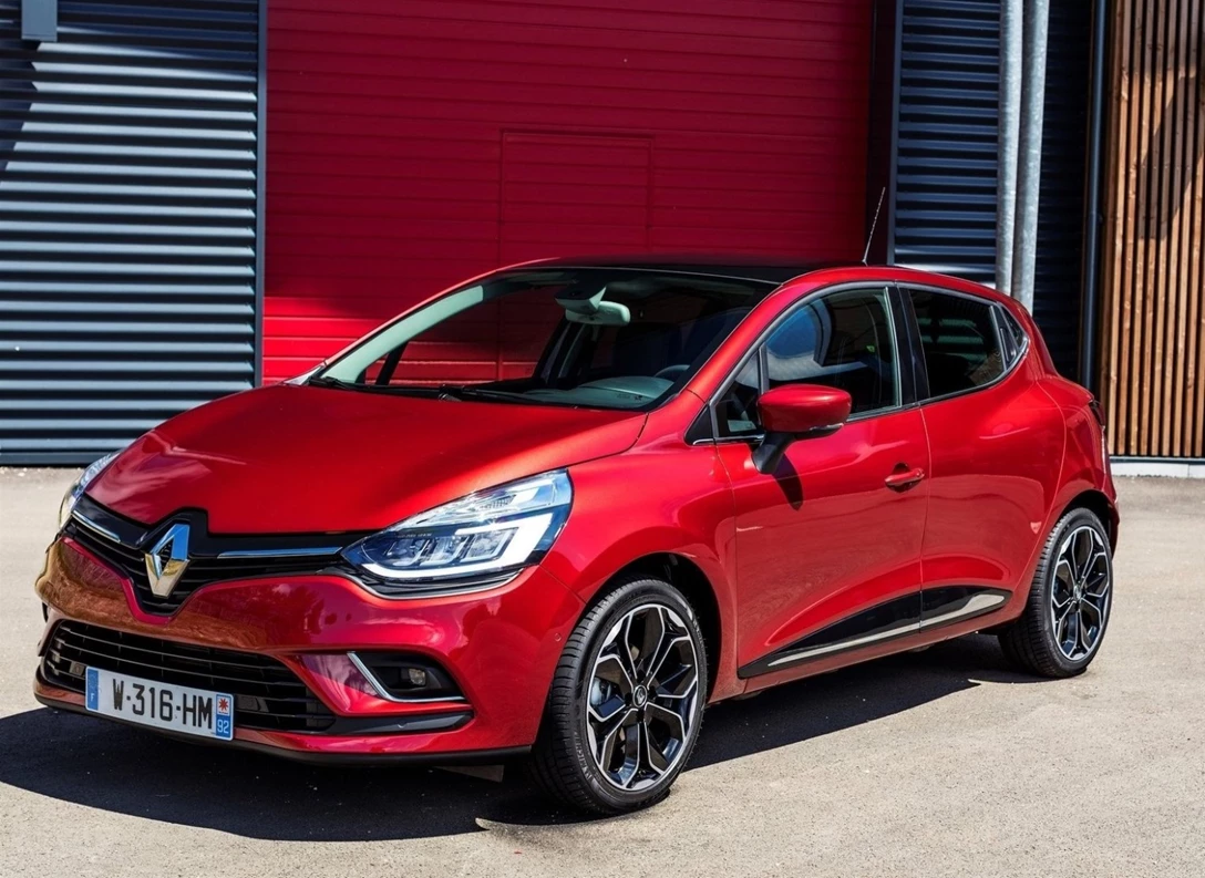 1641777-Renault-Clio-2017-04.jpg