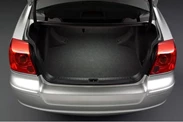 Toyota-Avensis-2004-2006-15.jpg