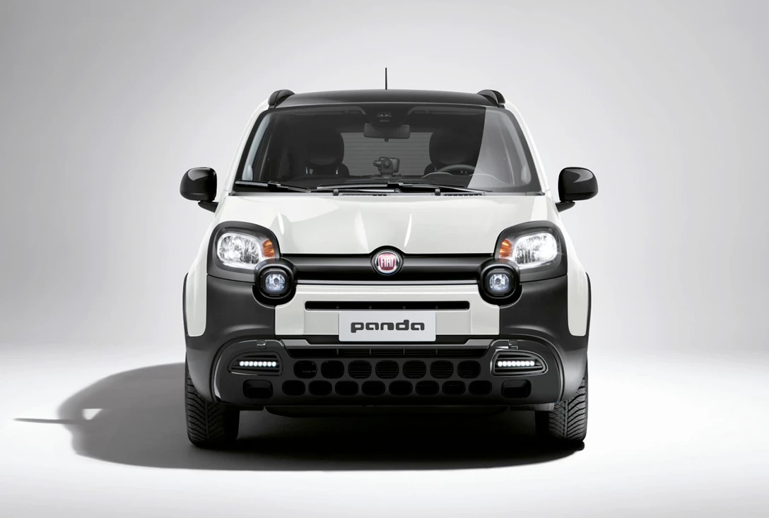 1618722-190626_Fiat_New-Panda-Waze_04.jpg