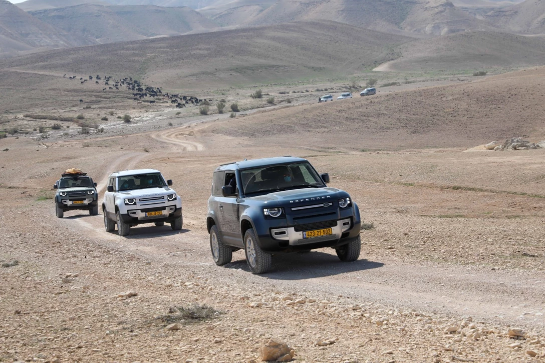 1640622-מסע לרגל השקת הדיפנדר הקצר בישראל, צילום רונן טופלברג (34).jpg