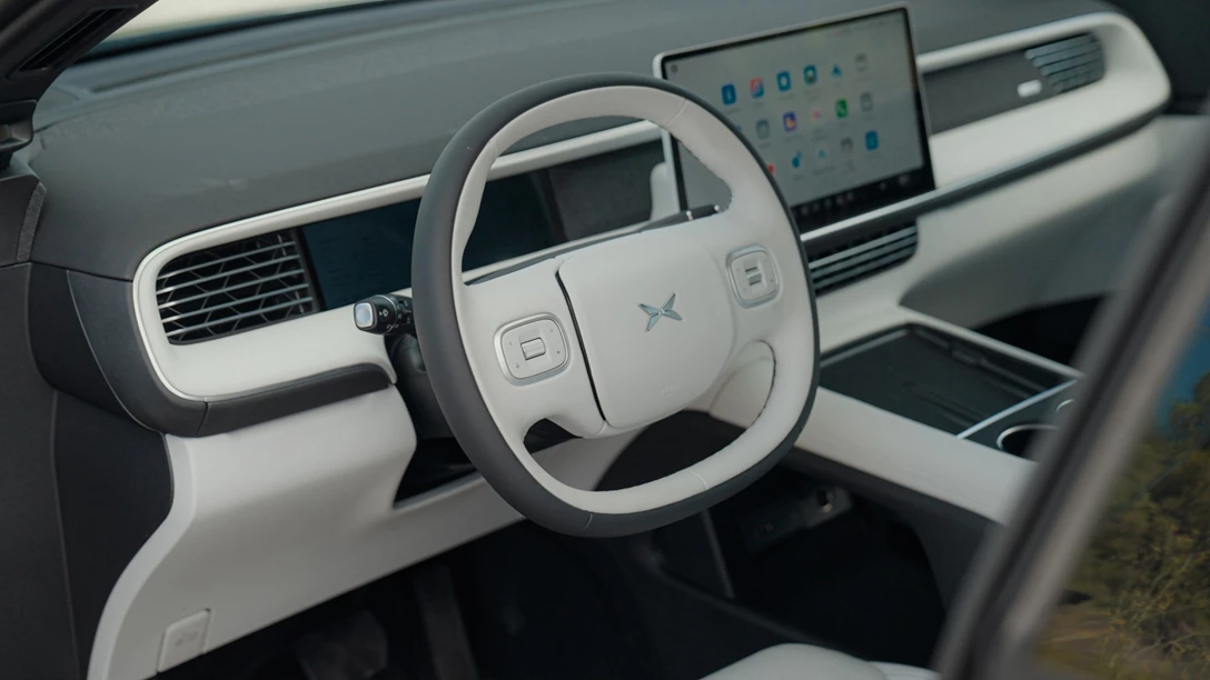 1701408-Xpeng G6 2024.00_28_22_22.Still043.jpg