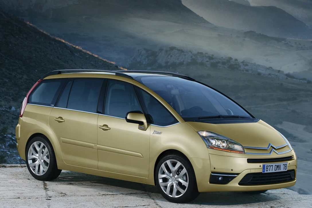 1592836-סקירת מיניוואנים (2).jpg