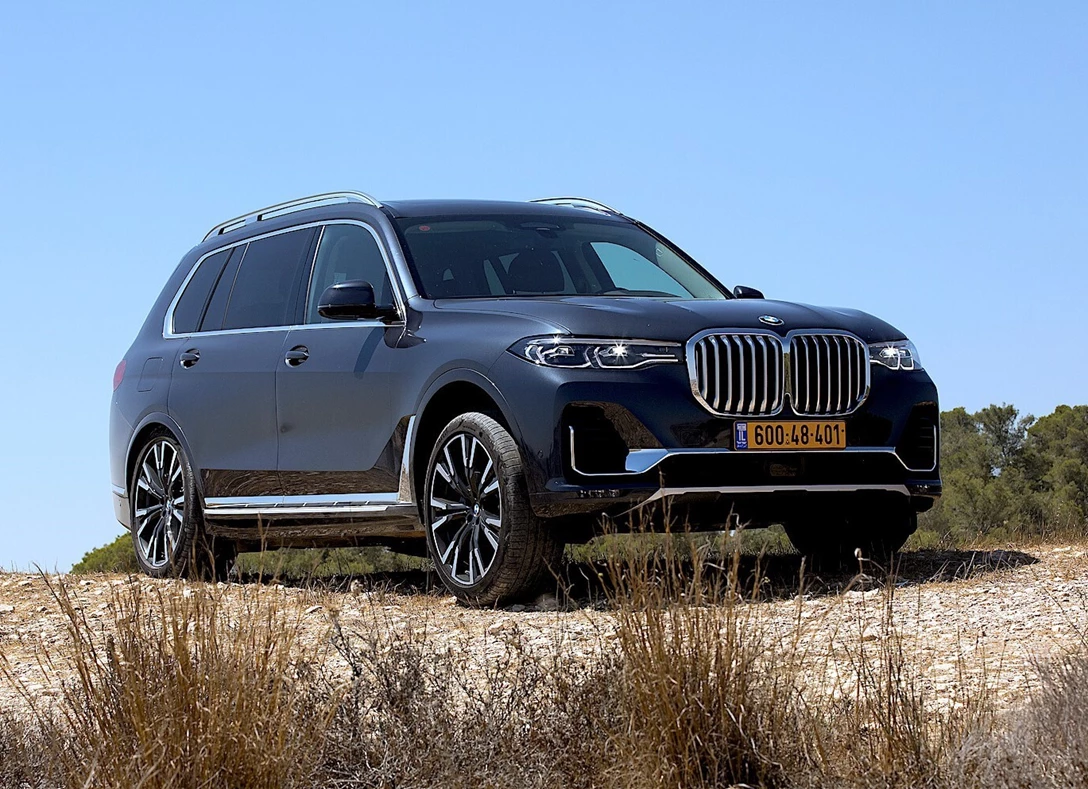 1662451-BMW-X7-2021-01.jpg
