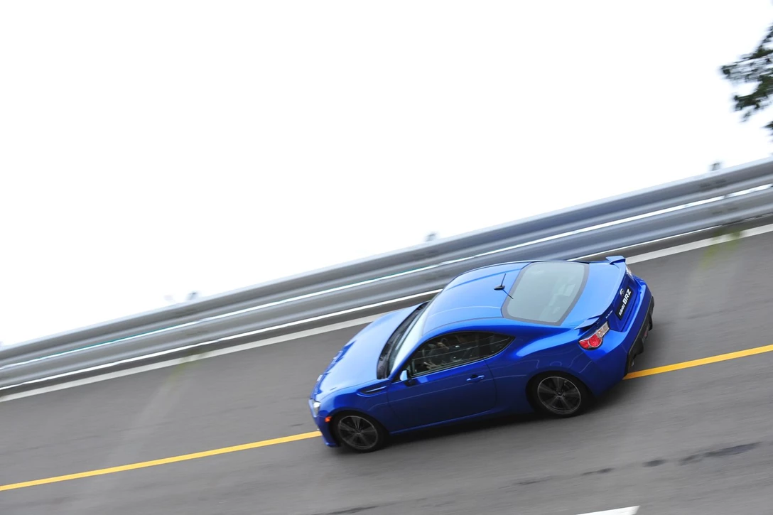 סובארו BRZ