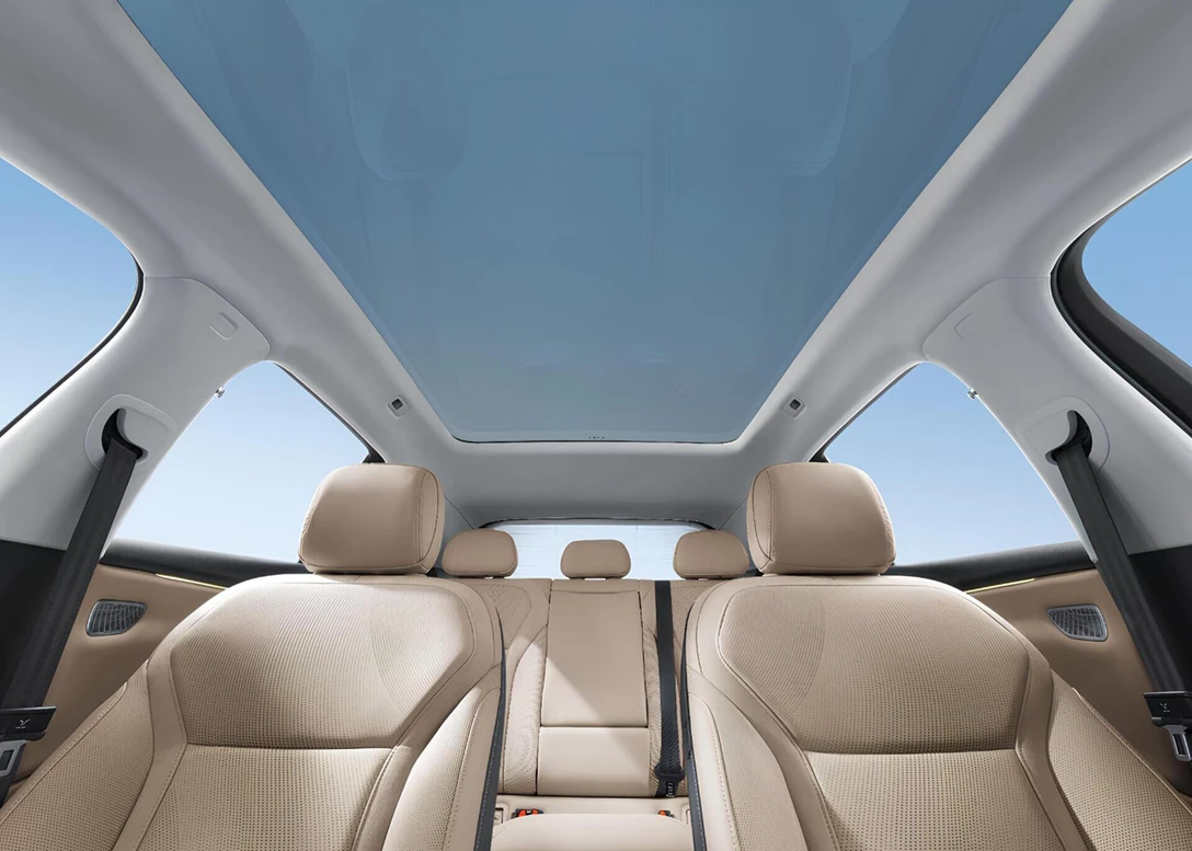 hongqi-ehs5-2026-09.jpg