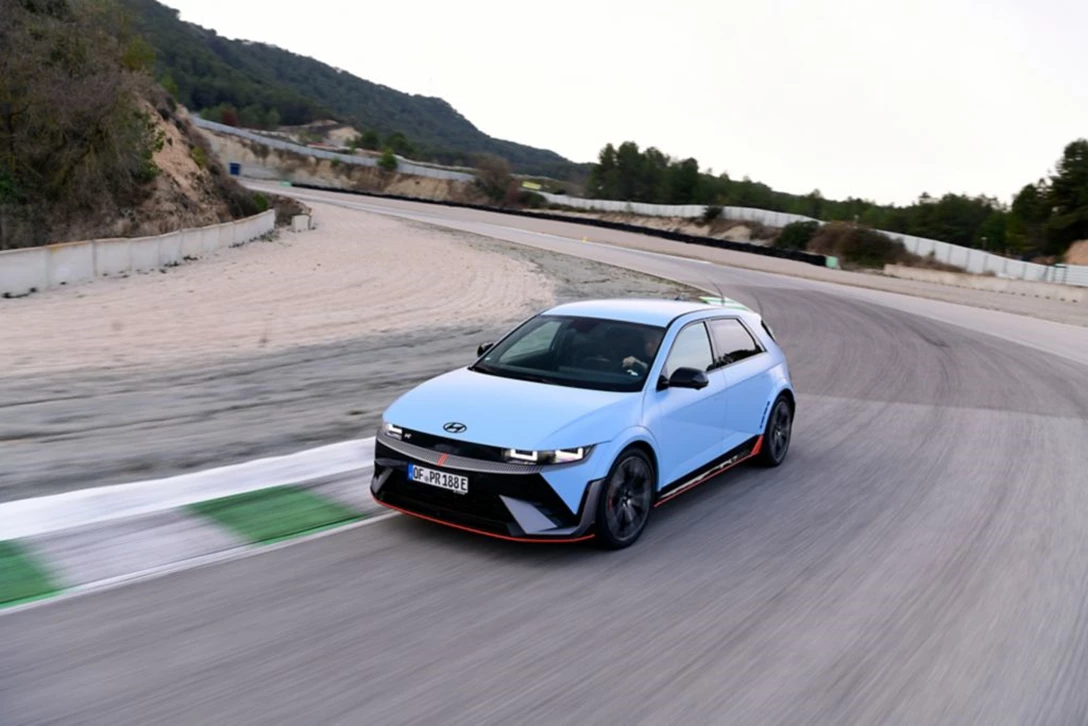 1694800-hyundai-ioniq-5-n-racetrack-0324-397_wid_1024_bfc_off.jpg