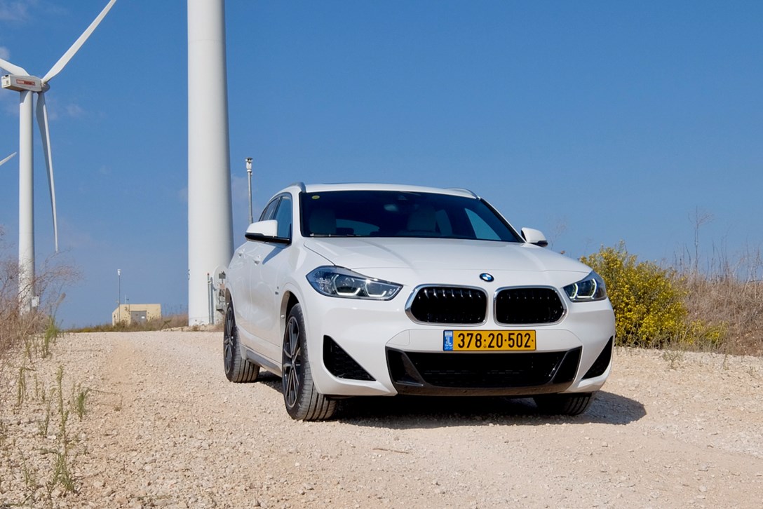 1636989-במוו X2 PHEV - 1.jpeg