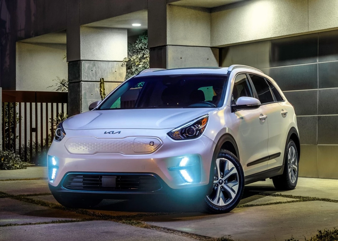 1651687-Kia-Niro-2022-fl-02.jpg