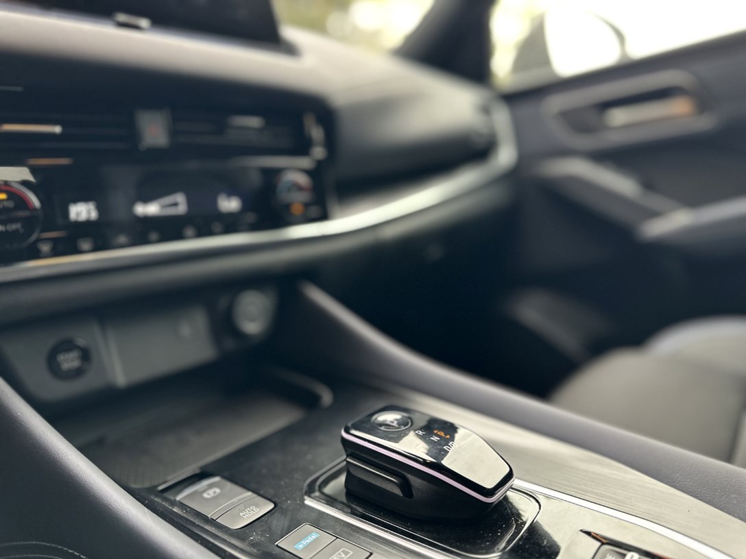 1683036-QASH HYB13 - 7-min.jpeg