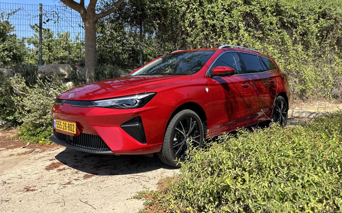 1686009-MG 5 - 26.jpeg