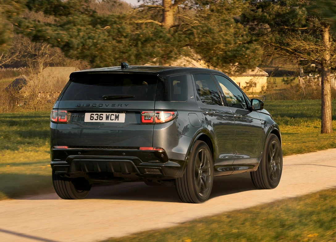 1697712-Land_Rover-Discovery_Sport-2024-02.jpg
