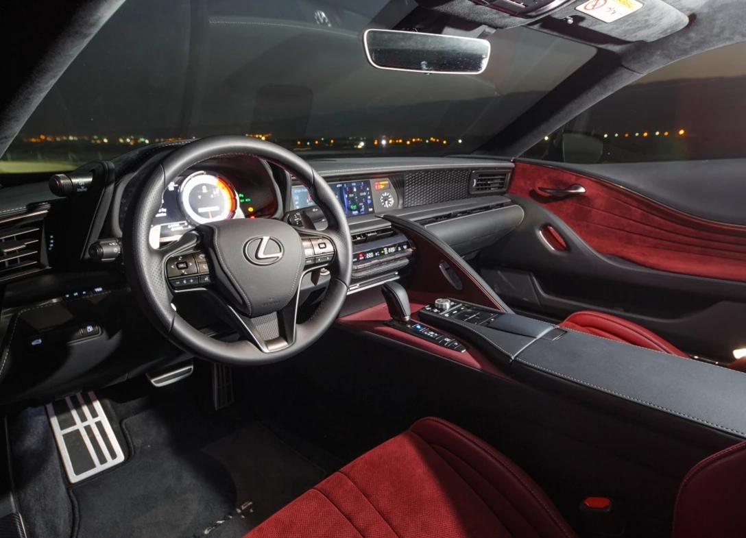 1689952-Lexus-LC_500-2019-05-TF.jpg