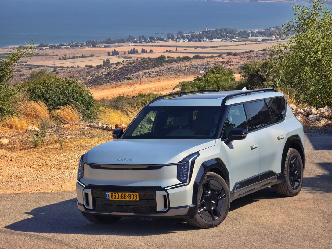 1712116-kia ev (42).jpg