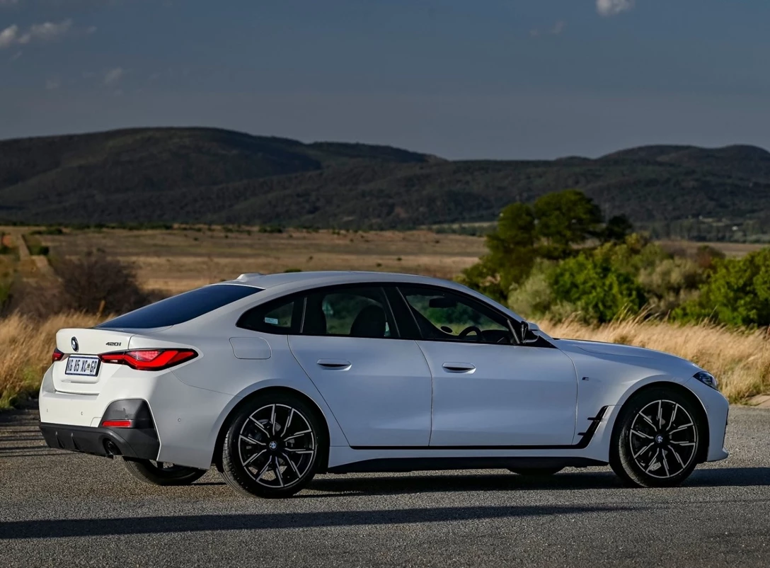 1662757-BMW-4-Series_Gran_Coupe-2022-02.jpg