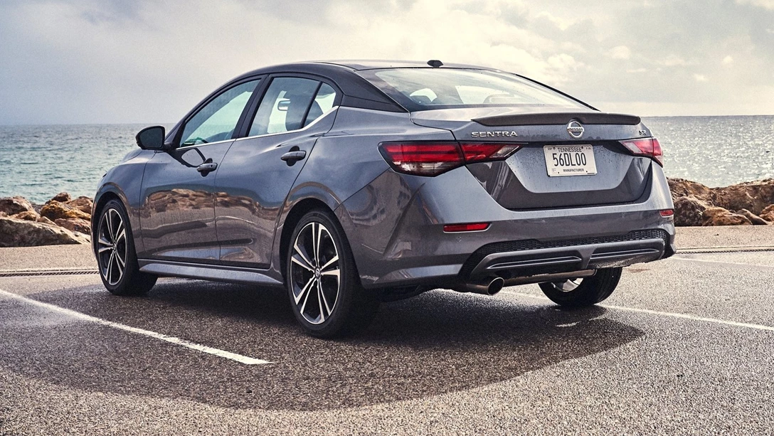 1689219-Nissan-Sentra-2020-1600-22.jpg