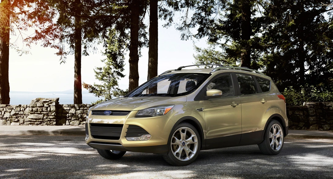 1658312-2013_ford_escape_51_1920x1080.jpg