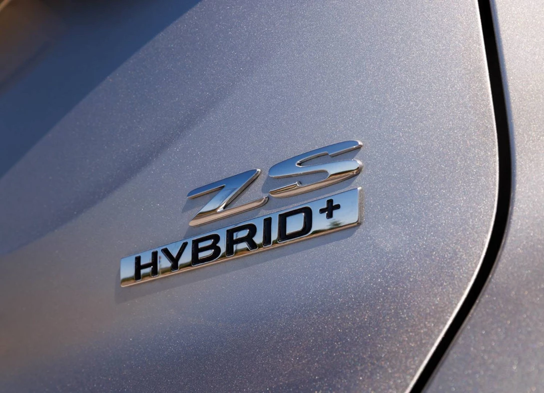 1708956-MG-ZS-Hybrid-2025-14-RT.jpg