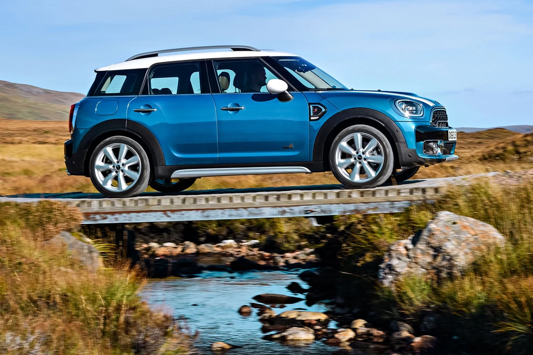 1595925-מיני קאנטרימן.jpg