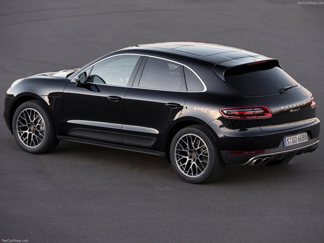 1591134-Porsche-Macan 3.jpg