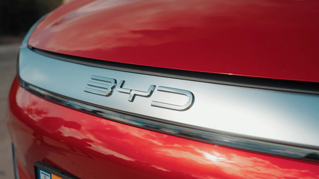 1672458-BYD ATTO 3.00_45_58_05.Still048 copy.jpg