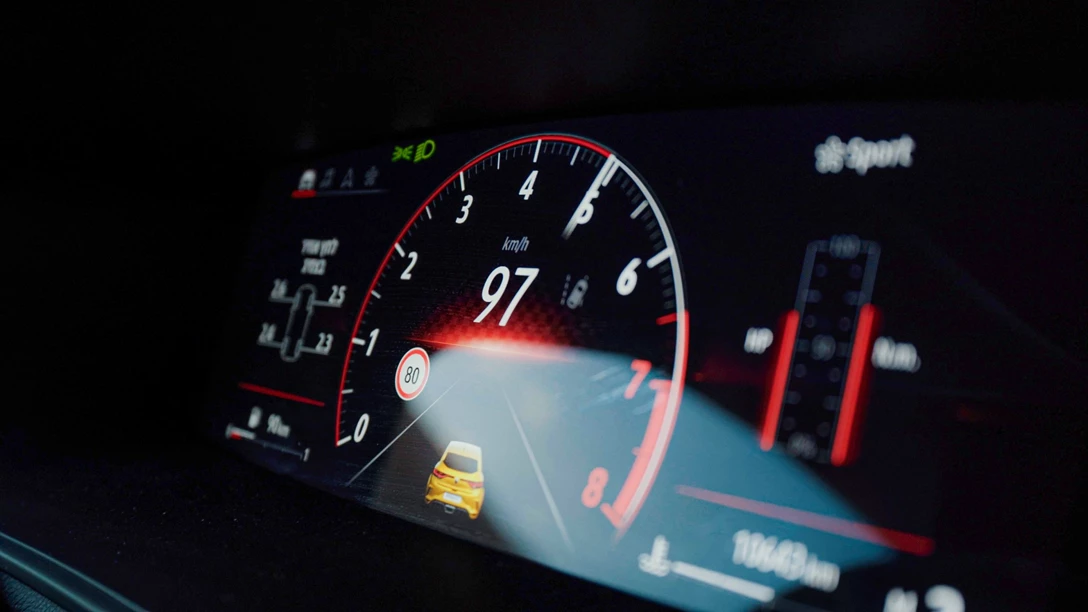 1696001-Renault Megane RS 2024.00_44_34_03.Still060-min.jpg