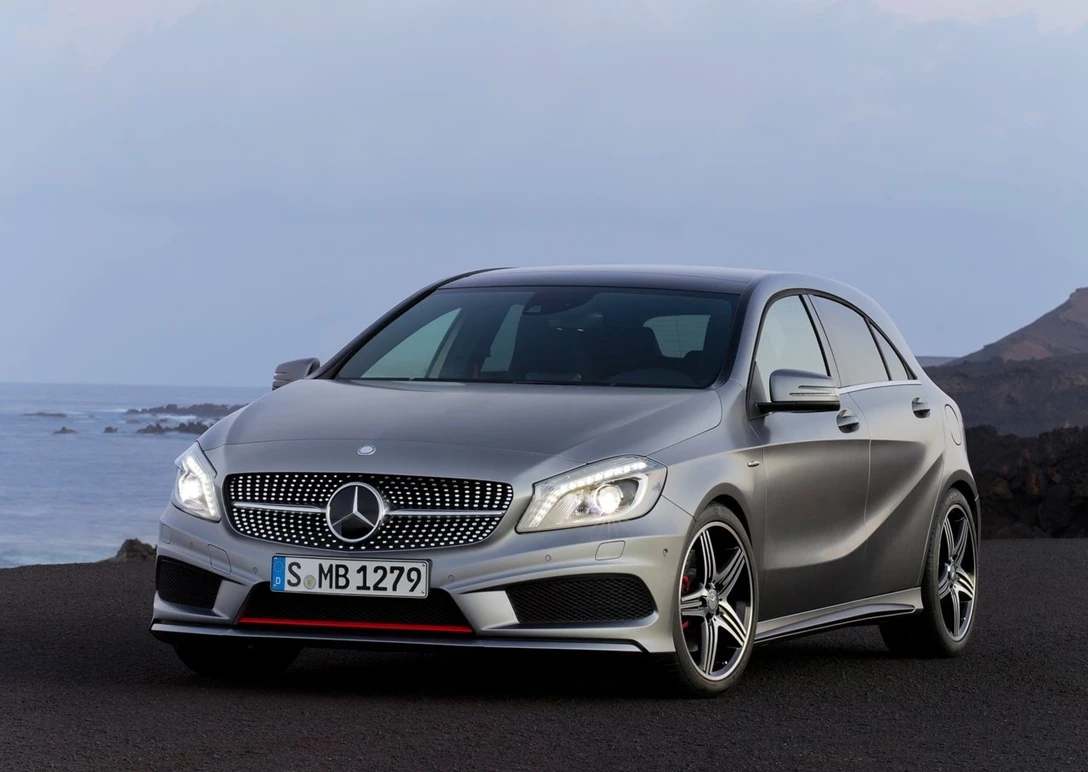 1647237-Mercedes-Benz-A-Class-2013-1280-06.jpg