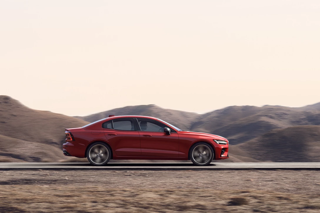 1605676-וולוו S60 מבחן דרכים השקה (19).jpg