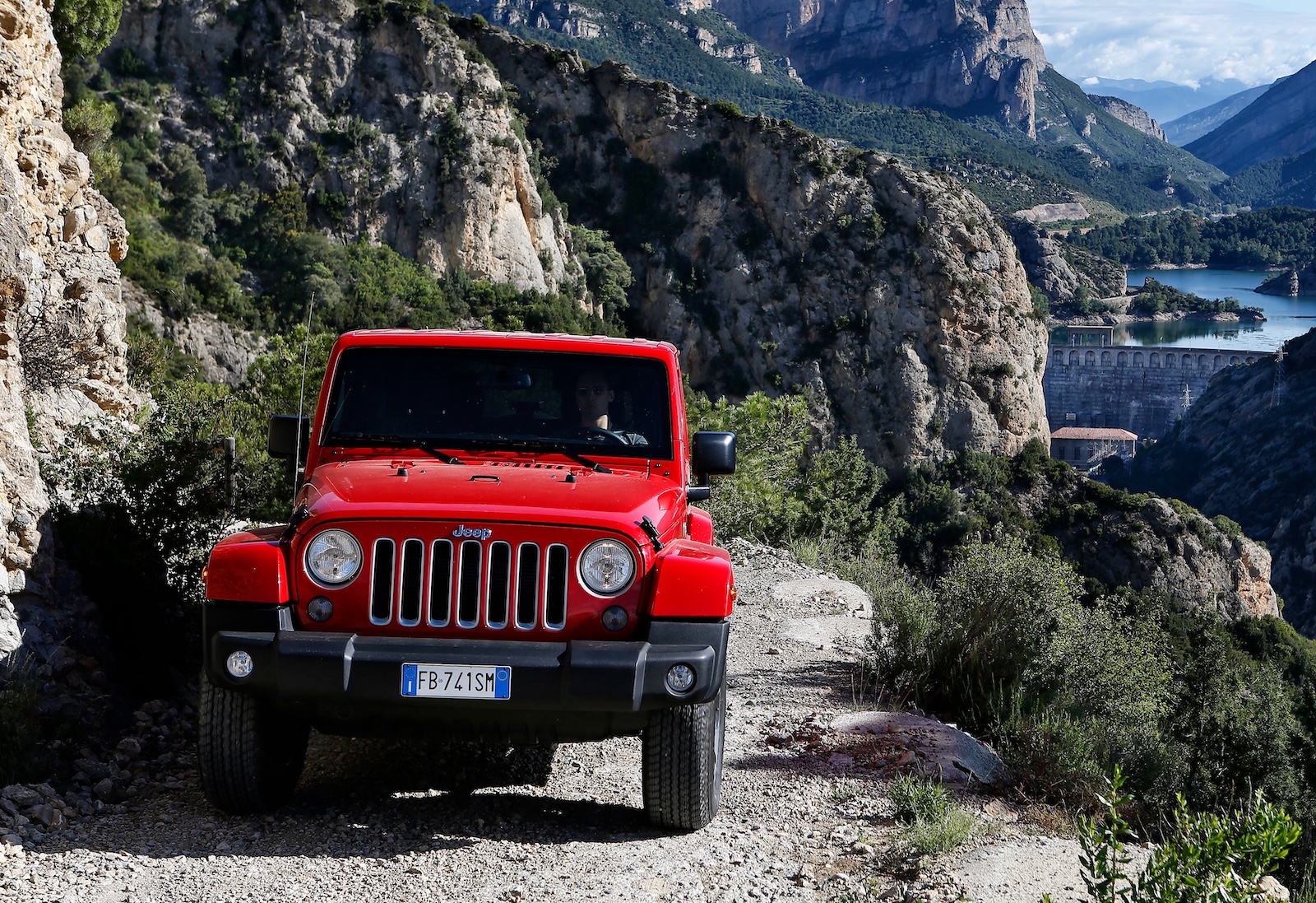 1660307-Jeep-Wrangler.jpeg