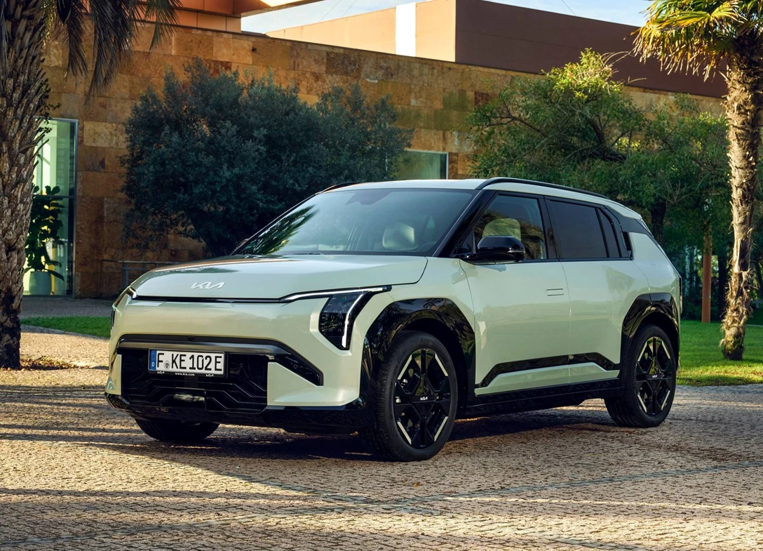 Kia-EV3-2025-04.jpg