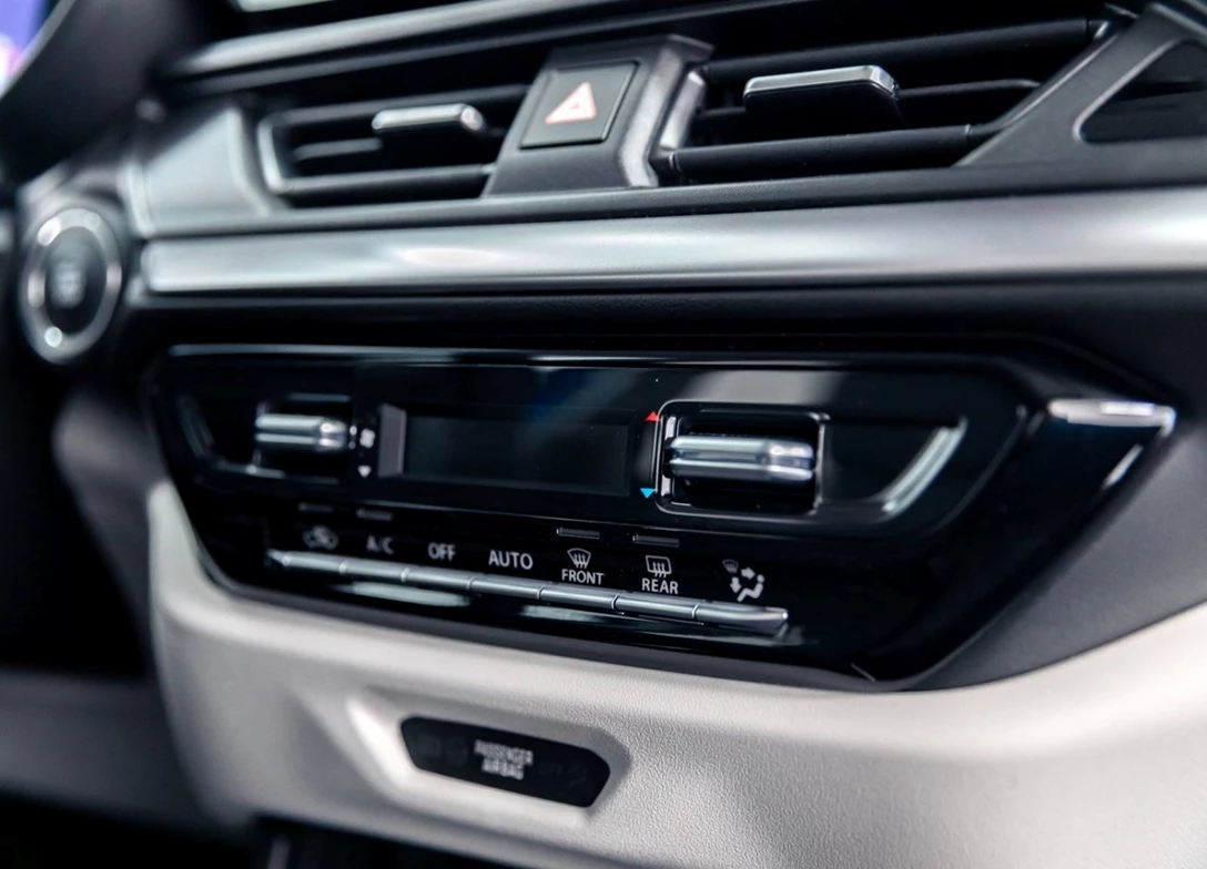 1708073-Suzuki-Swift-2025 (9).jpg