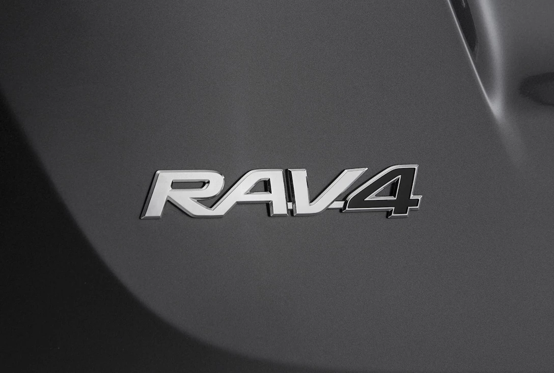 1646235-Toyota-Rav4-2015-08.jpg