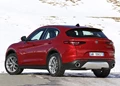 1685386-Alfa_Romeo-Stelvio-2023-06.jpg