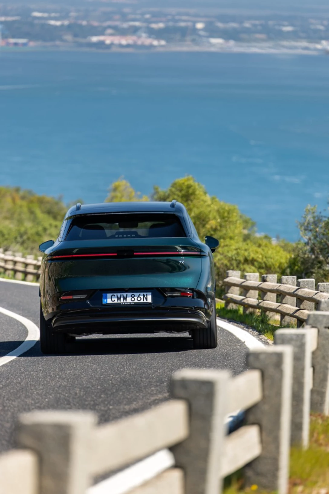 1708019-Zeekr_7X_Forest Green_025.jpg