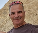 רוני נאק.jpeg