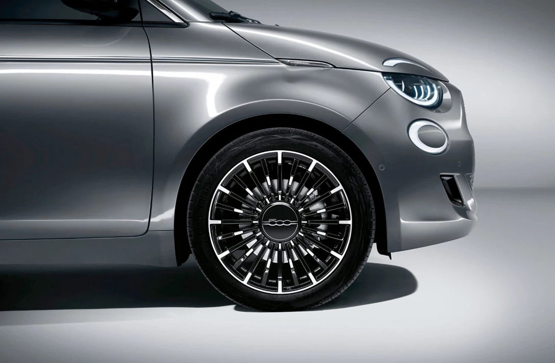 1631460-New 500 (16).jpg