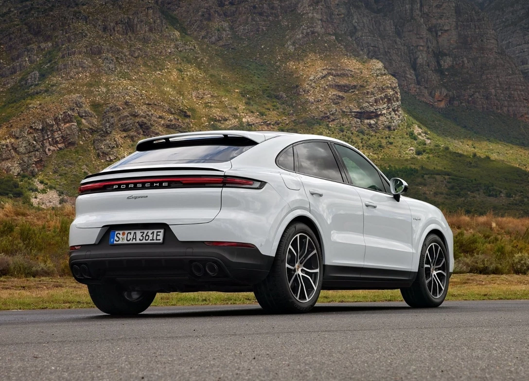 1710228-Porsche-Cayenne_Coupe-2025-02.jpg