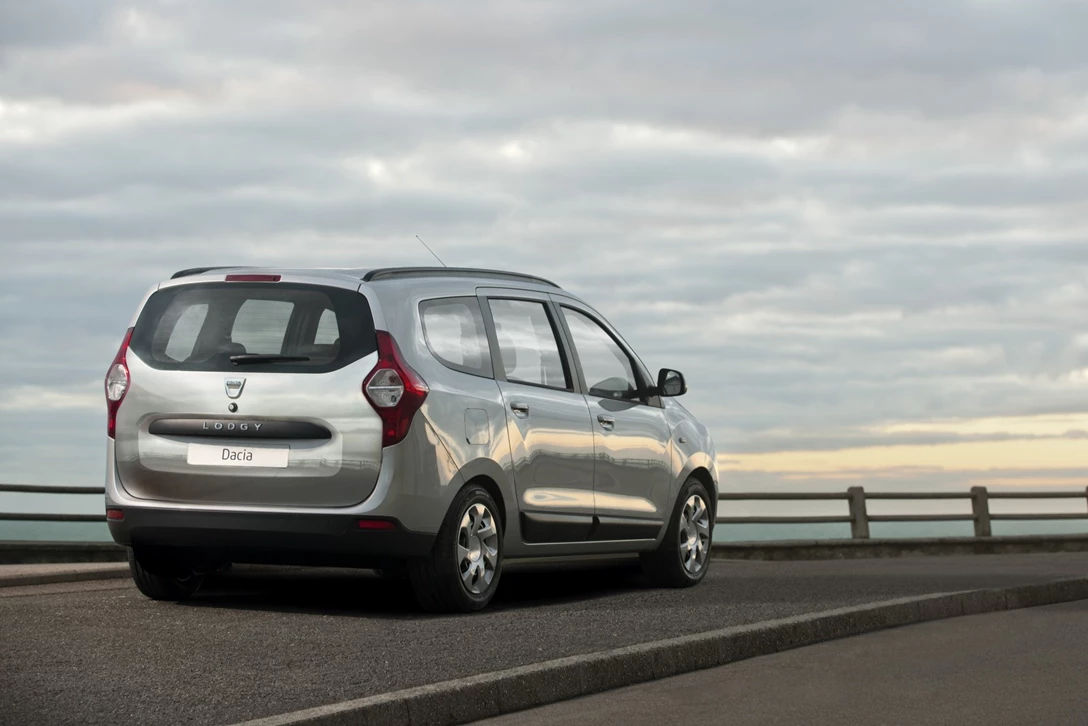 דאצ'יה לודג'י 2012